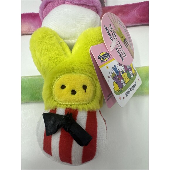 Peeps X Hello Kitty & Friends Wrist Huggers Easter Plush Slap Bracelet Set 4 NWT - Picture 2 of 10